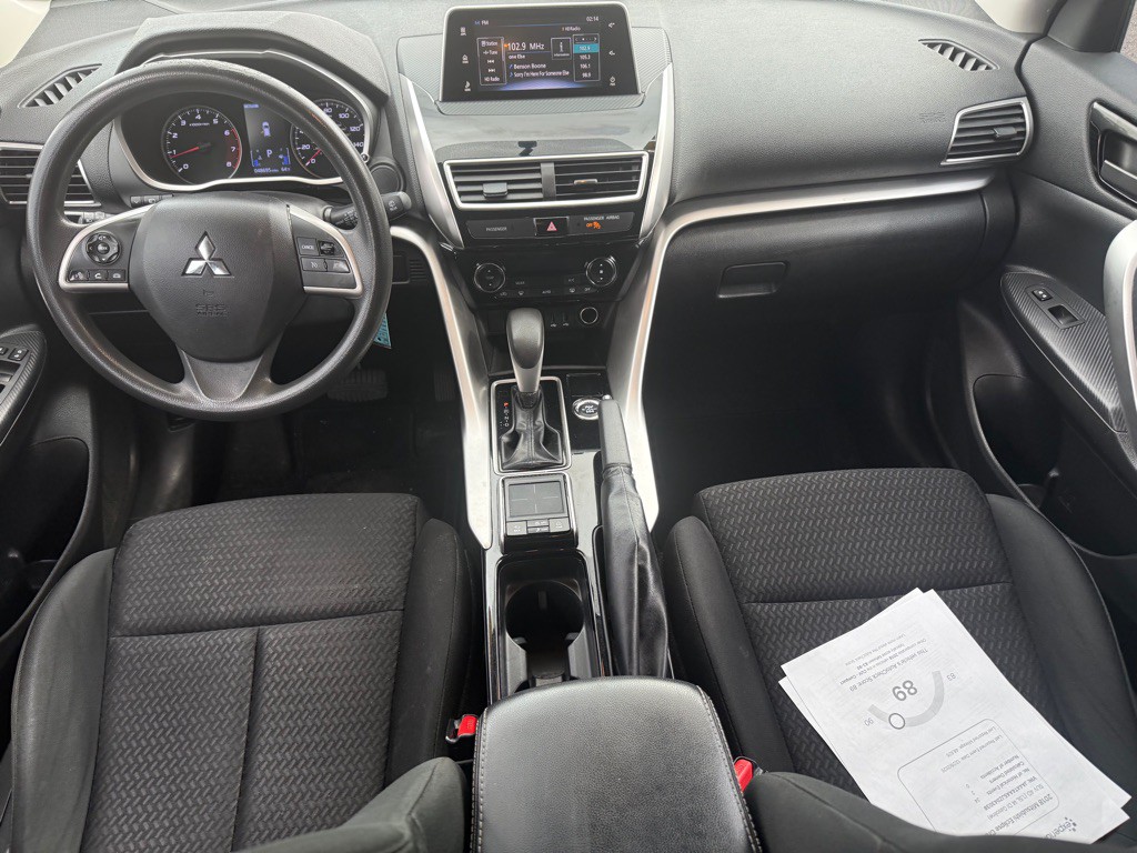 2018 Mitsubishi Eclipse Image 19