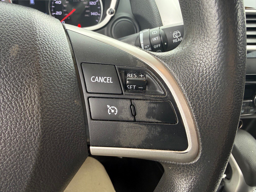 2018 Mitsubishi Eclipse Image 23