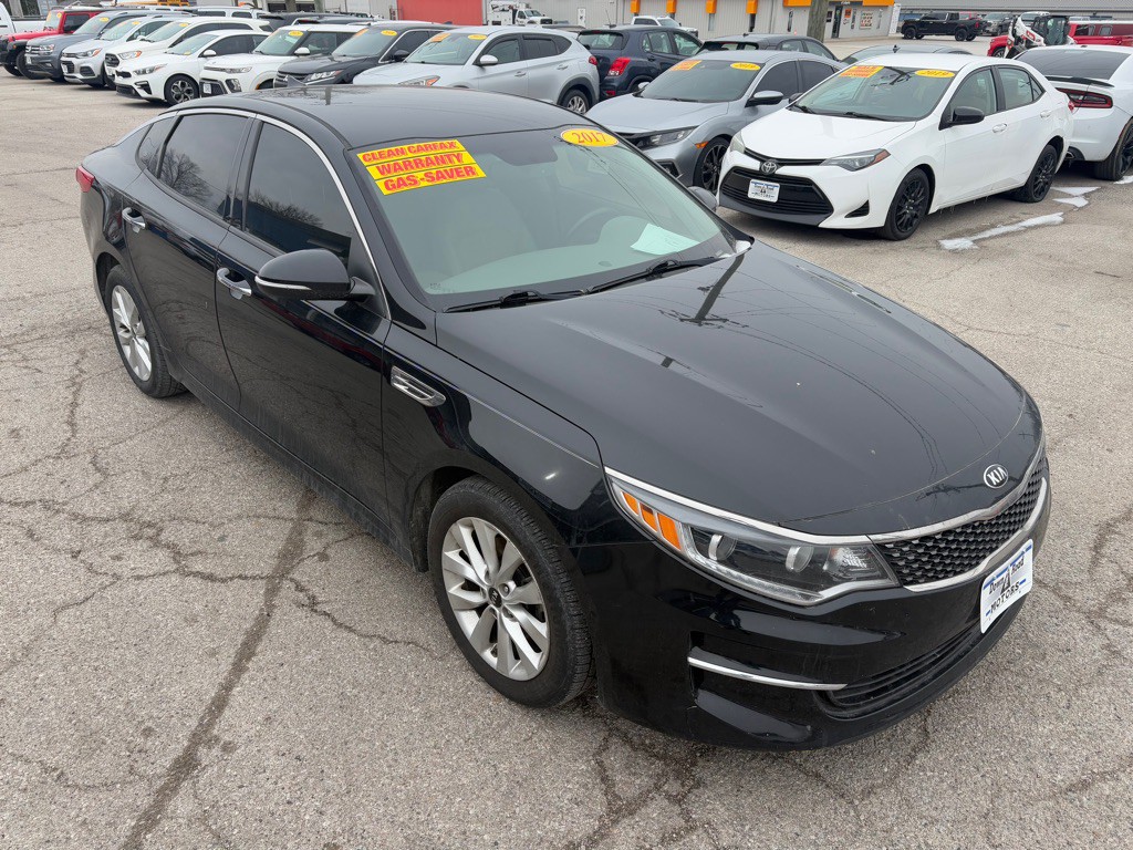 2017 Kia Optima Image 1