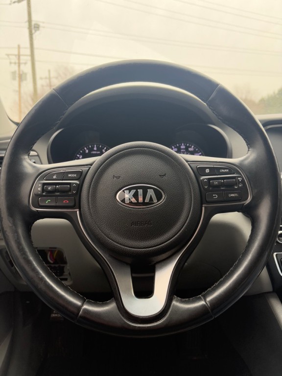 2017 Kia Optima Image 16