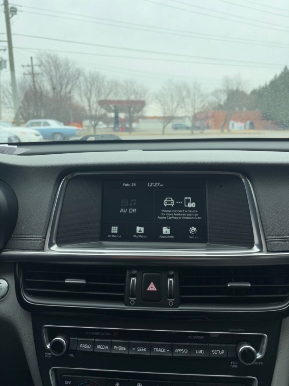 2017 Kia Optima Image 18