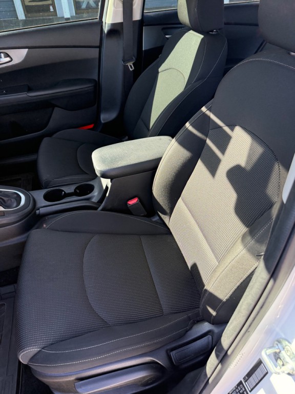 2021 Kia Forte Image 9