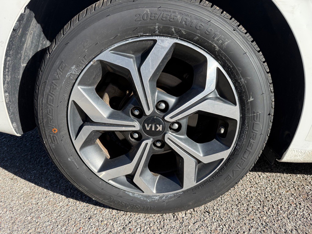 2021 Kia Forte Image 11