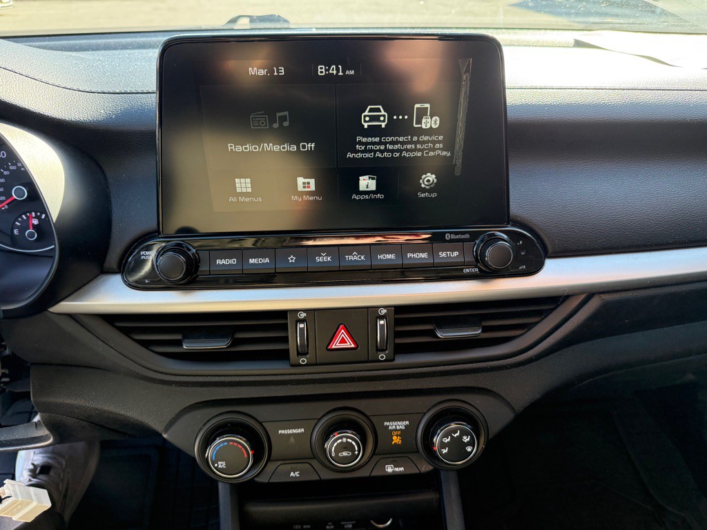 2021 Kia Forte Image 18