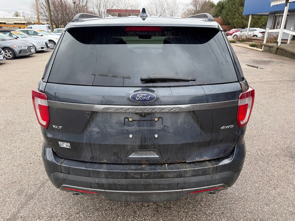 2017 Ford Explorer Image 7