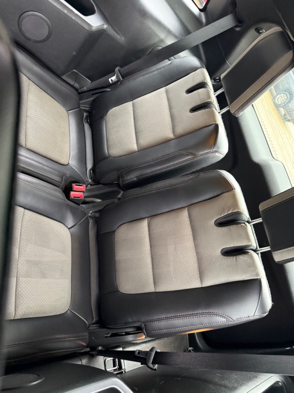 2017 Ford Explorer Image 12