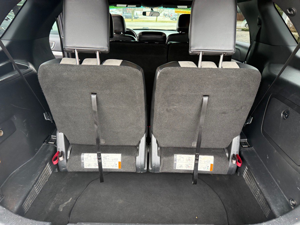 2017 Ford Explorer Image 17