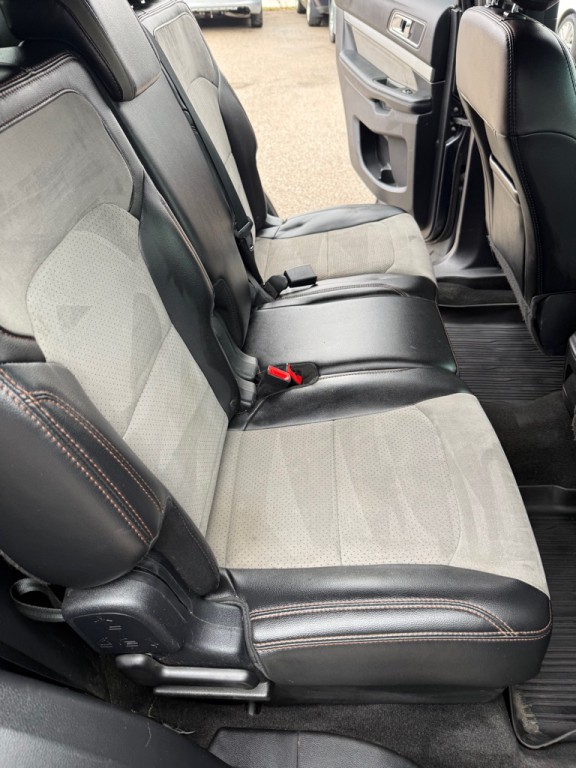 2017 Ford Explorer Image 19