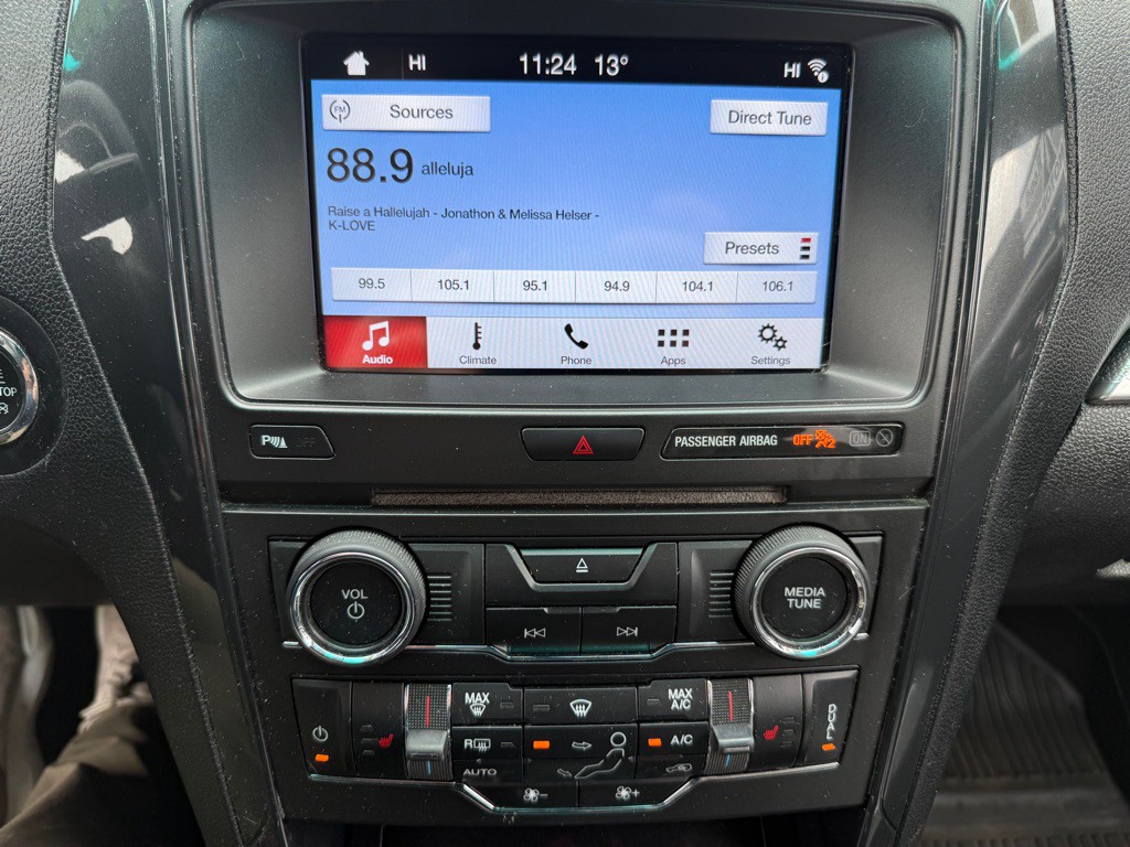 2017 Ford Explorer Image 25