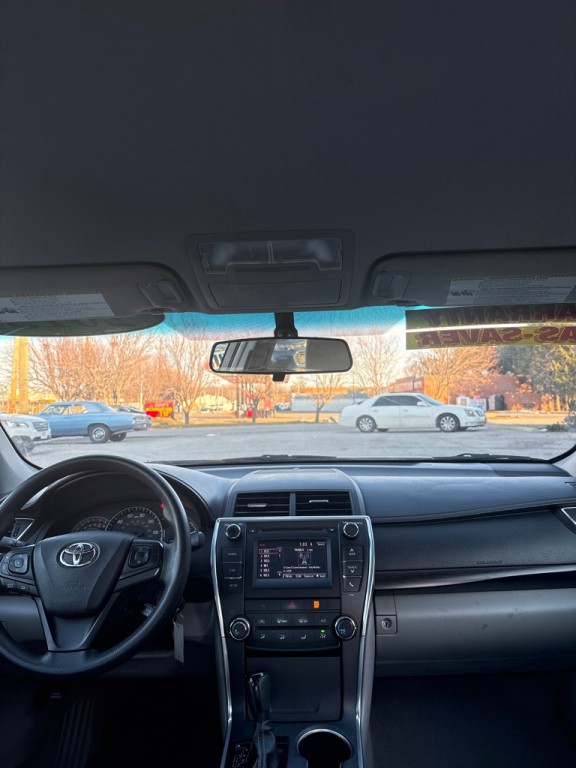 2015 Toyota Camry Image 13