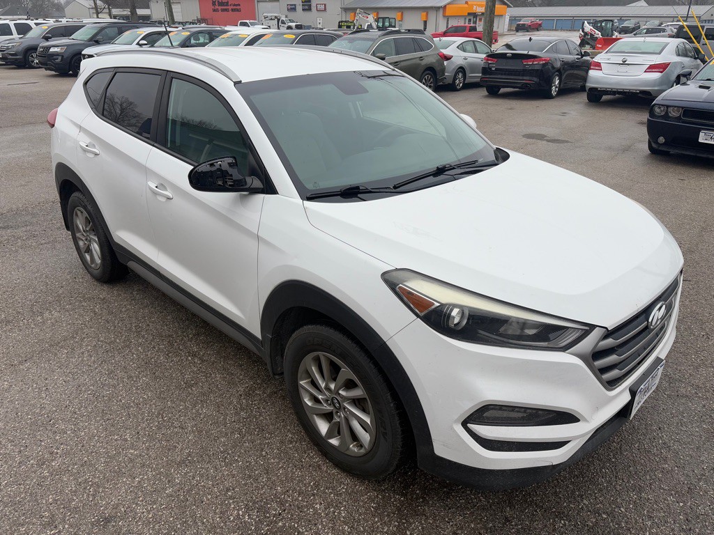 2017 Hyundai Tucson Image 1