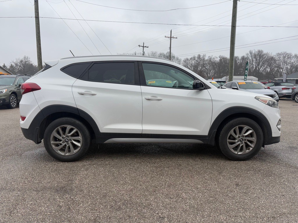 2017 Hyundai Tucson Image 3