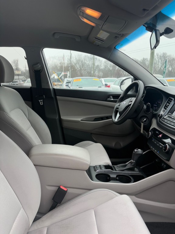 2017 Hyundai Tucson Image 15