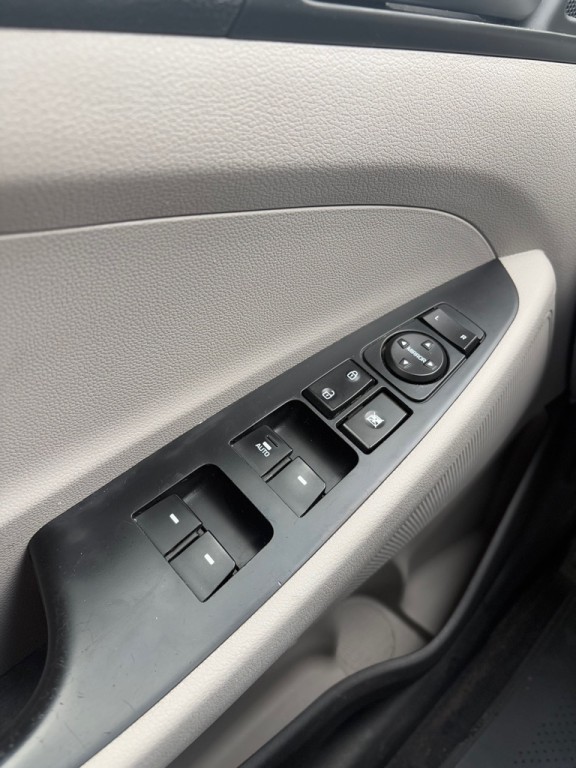 2017 Hyundai Tucson Image 25