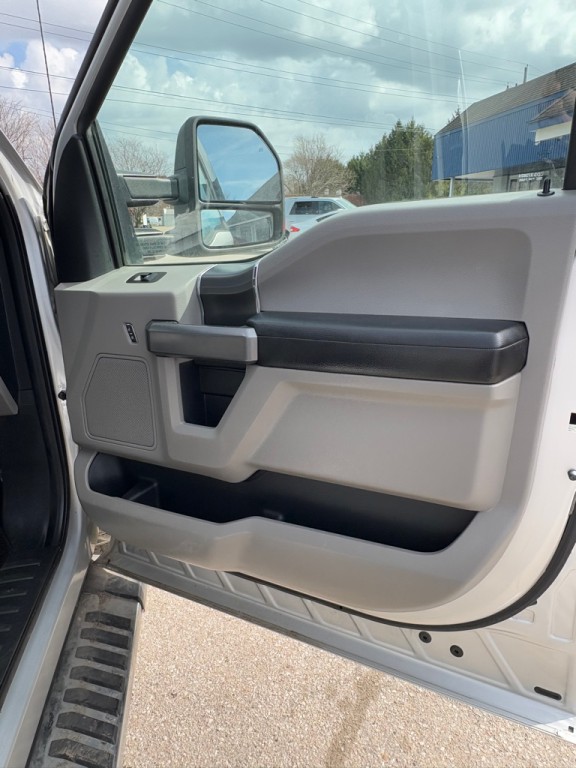 2017 Ford F-150 Image 17