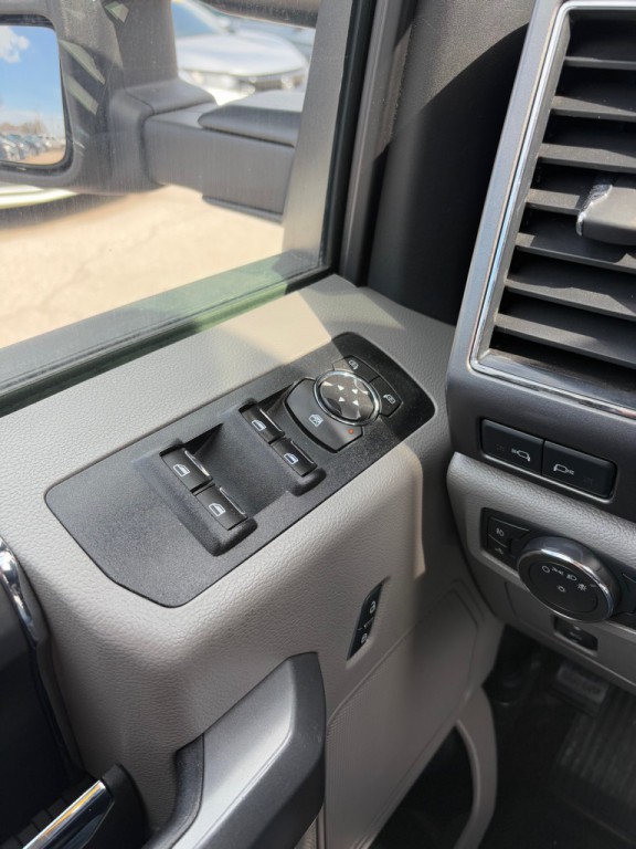 2017 Ford F-150 Image 22