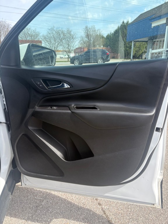 2018 Chevrolet Equinox Image 15