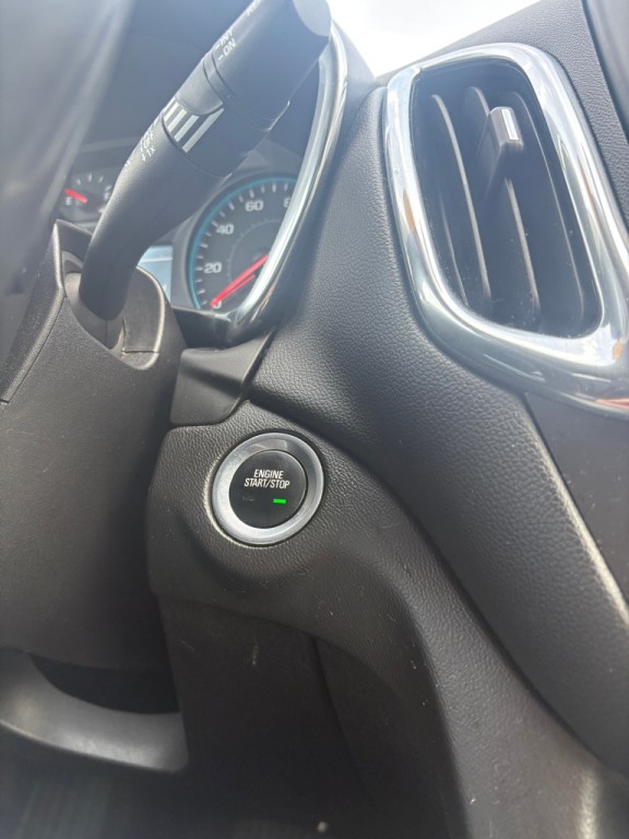 2018 Chevrolet Equinox Image 17