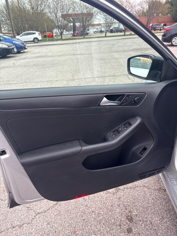 2016 Volkswagen Jetta Image 10