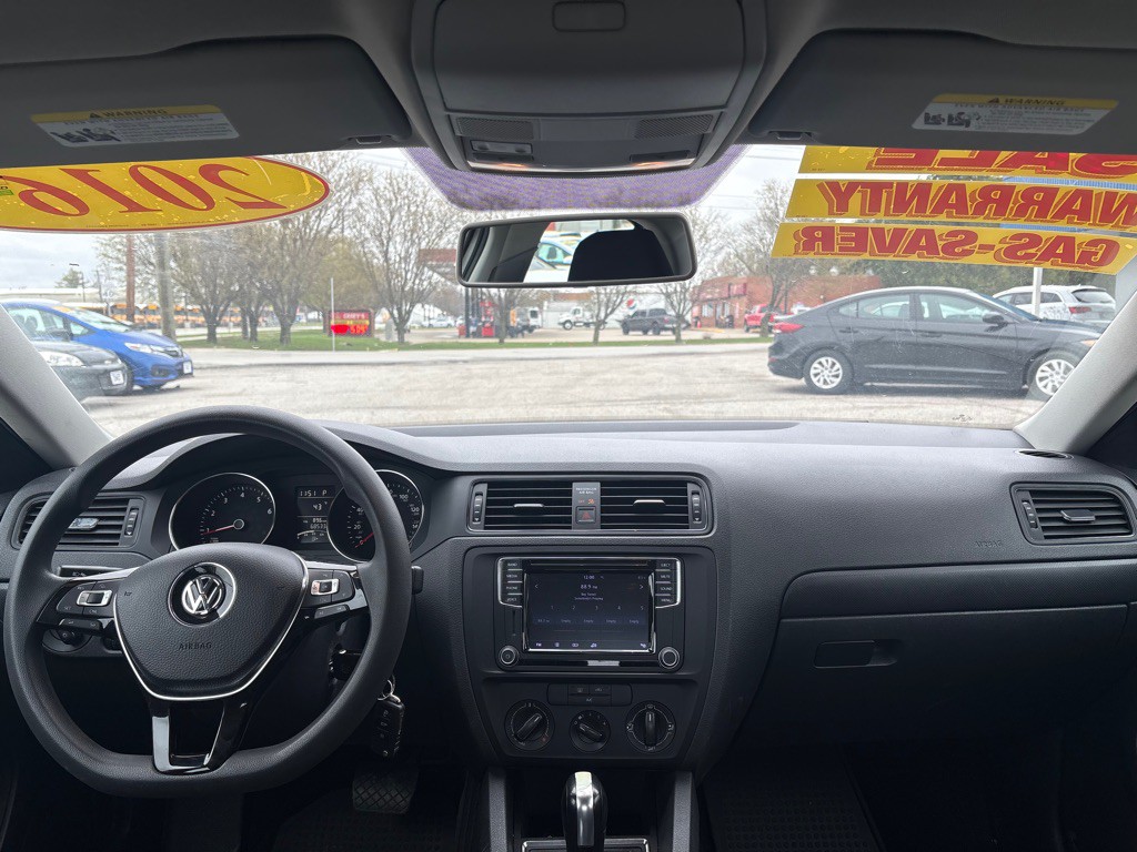 2016 Volkswagen Jetta Image 14