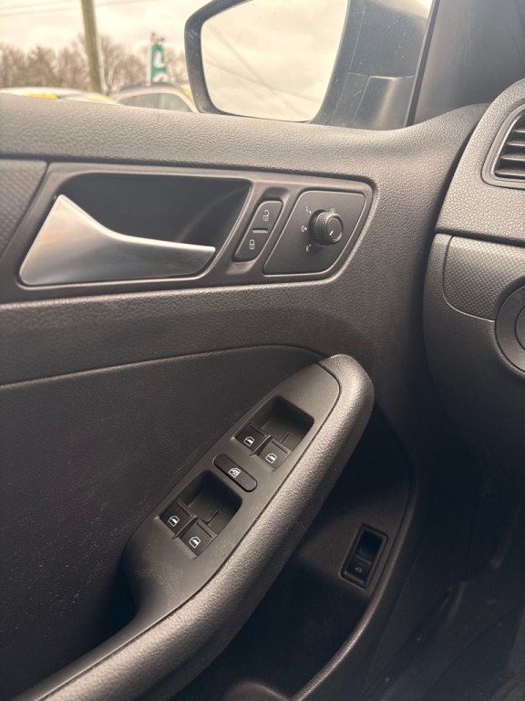 2016 Volkswagen Jetta Image 21