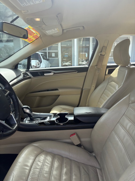 2014 Ford Fusion Image 9