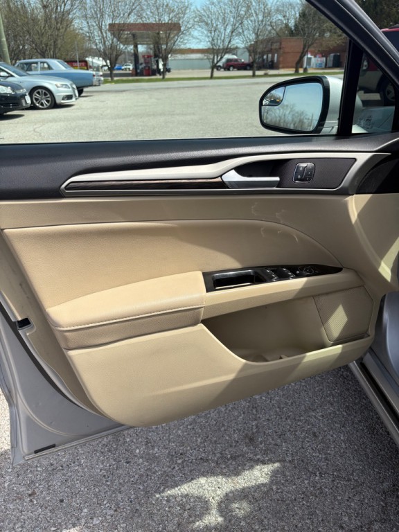 2014 Ford Fusion Image 10