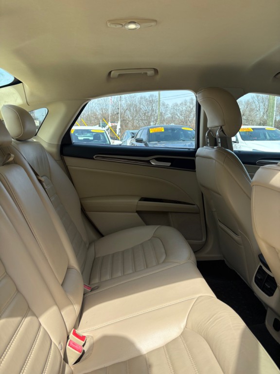 2014 Ford Fusion Image 12