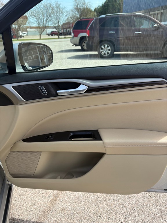 2014 Ford Fusion Image 15