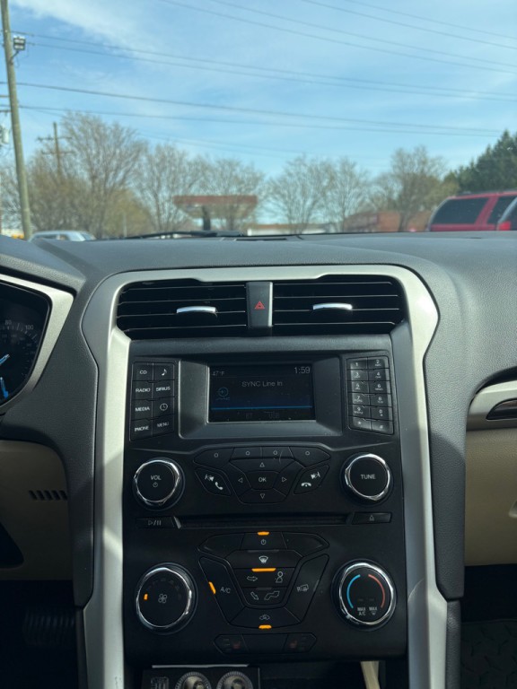 2014 Ford Fusion Image 18