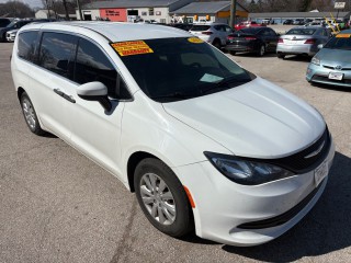 Image for 2018 Chrysler Pacifica L ID: 7336352