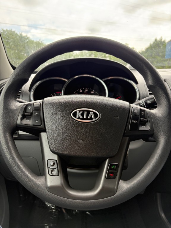 2011 Kia Sorento Image 16