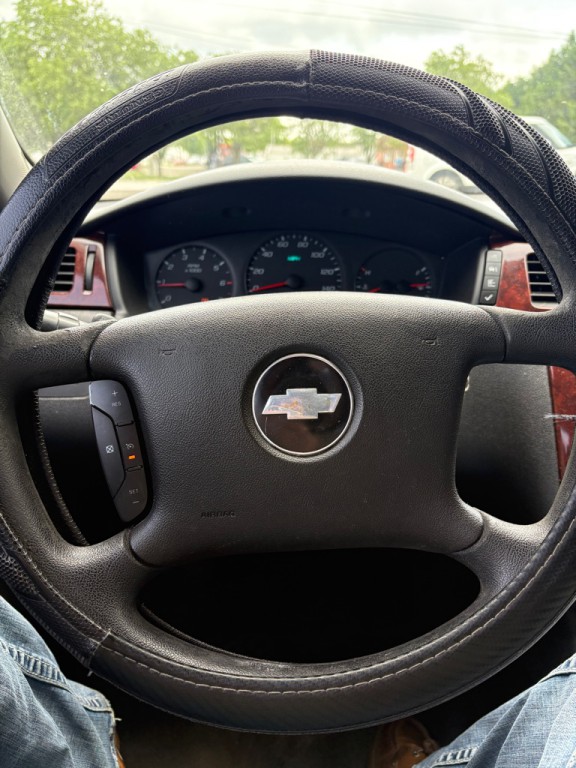 2009 Chevrolet Impala Image 16