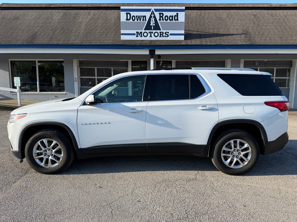 2018 Chevrolet Traverse Image 2