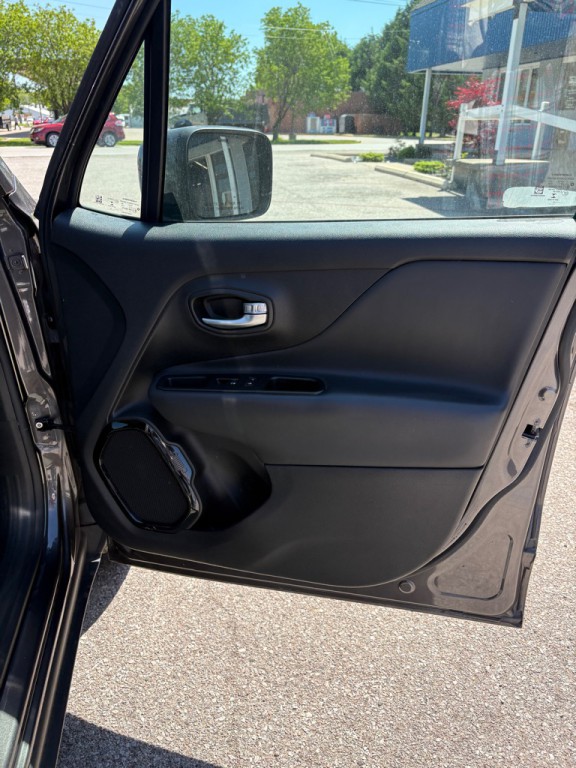 2018 Jeep Renegade Image 15