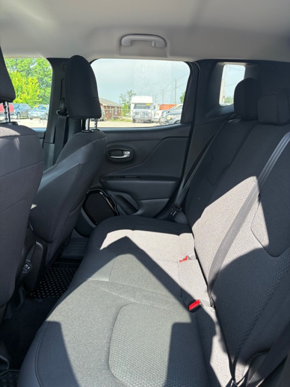 2018 Jeep Renegade Image 24
