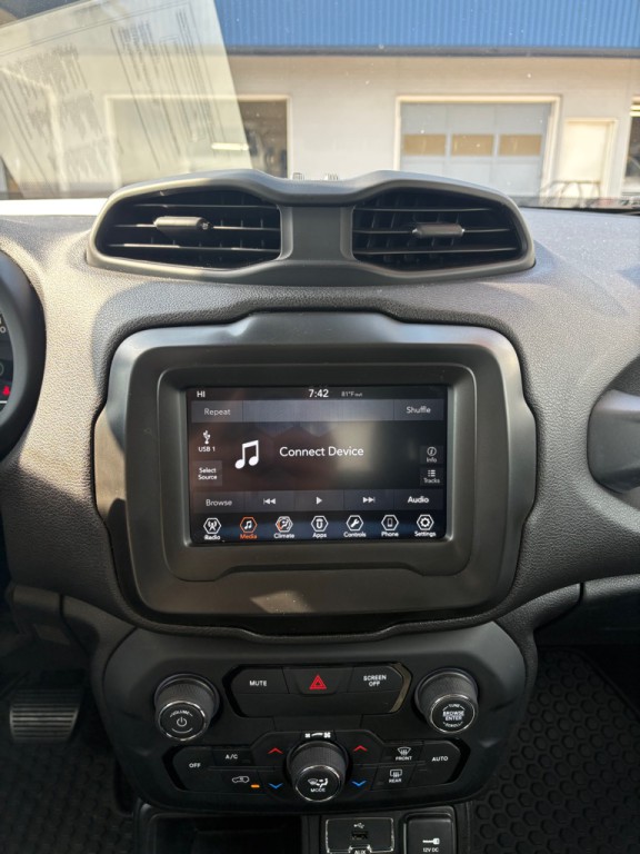 2018 Jeep Renegade Image 31