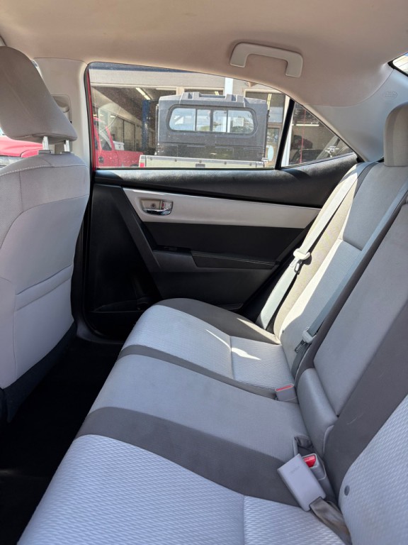 2017 Toyota Corolla Image 10