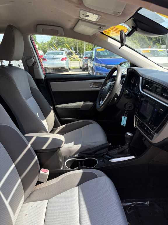 2017 Toyota Corolla Image 13