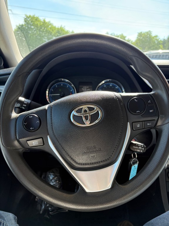2017 Toyota Corolla Image 14
