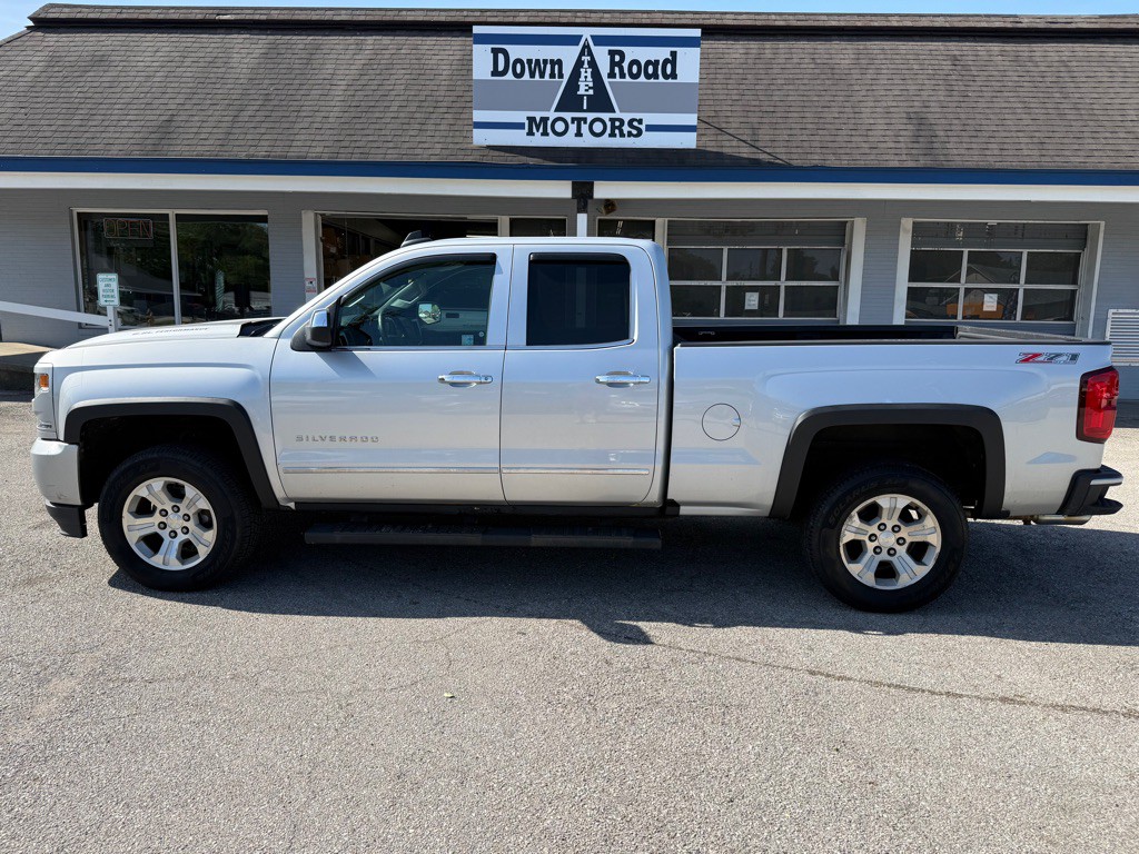 2017 Chevrolet Silverado 1500 Image 2