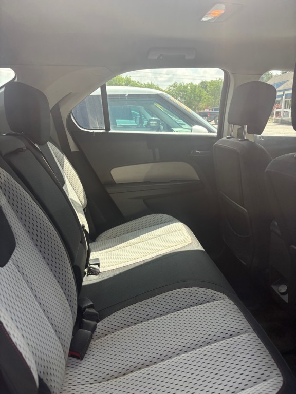 2010 Chevrolet Equinox Image 12