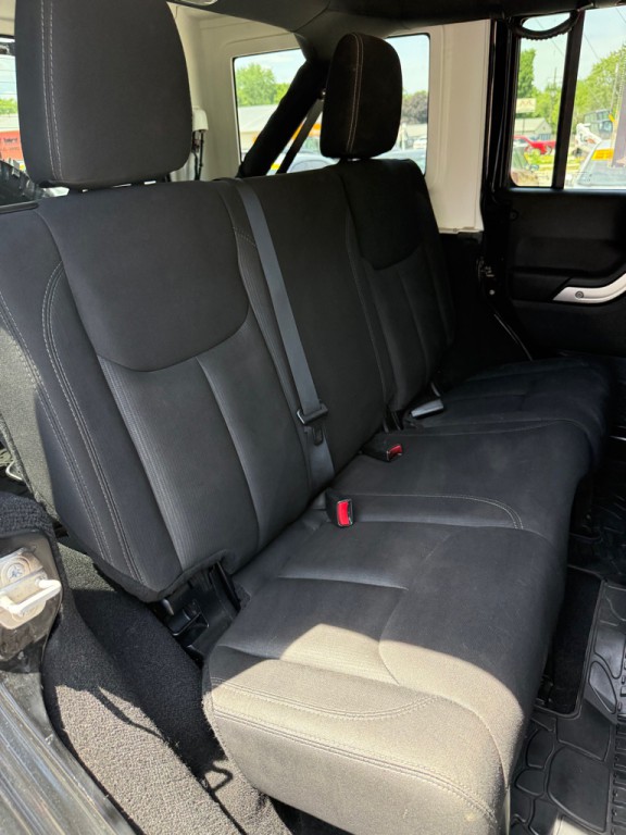 2015 Jeep Wrangler Unlimited Image 11