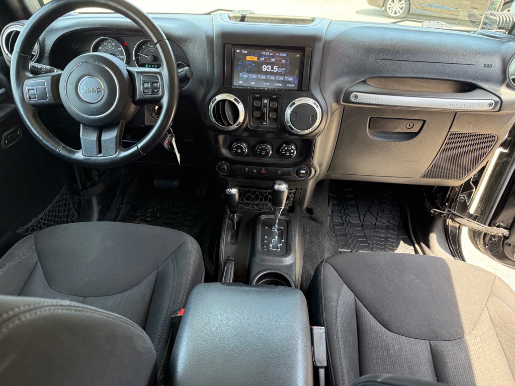 2015 Jeep Wrangler Unlimited Image 12