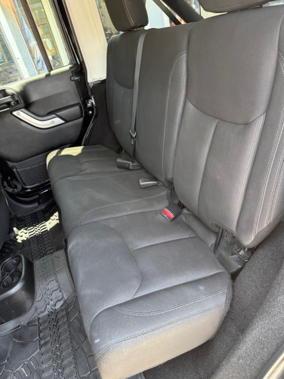 2015 Jeep Wrangler Unlimited Image 15