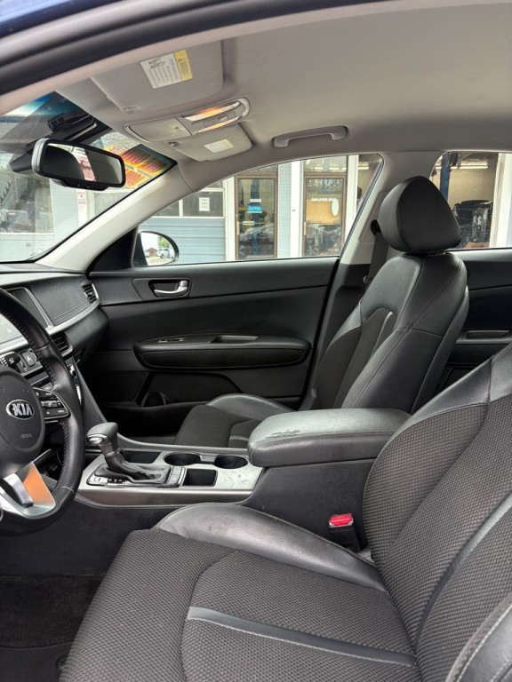 2019 Kia Optima Image 9