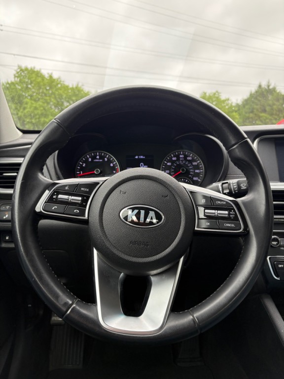 2019 Kia Optima Image 16