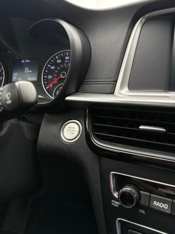 2019 Kia Optima Image 18