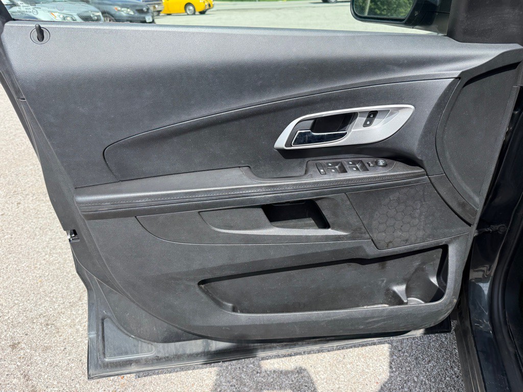 2017 Chevrolet Equinox Image 10