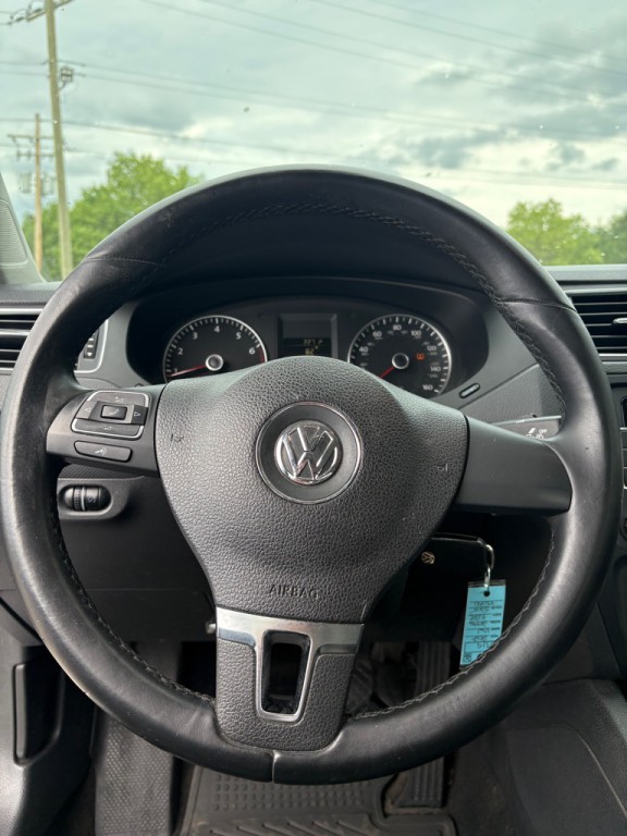 2012 Volkswagen Jetta Image 15